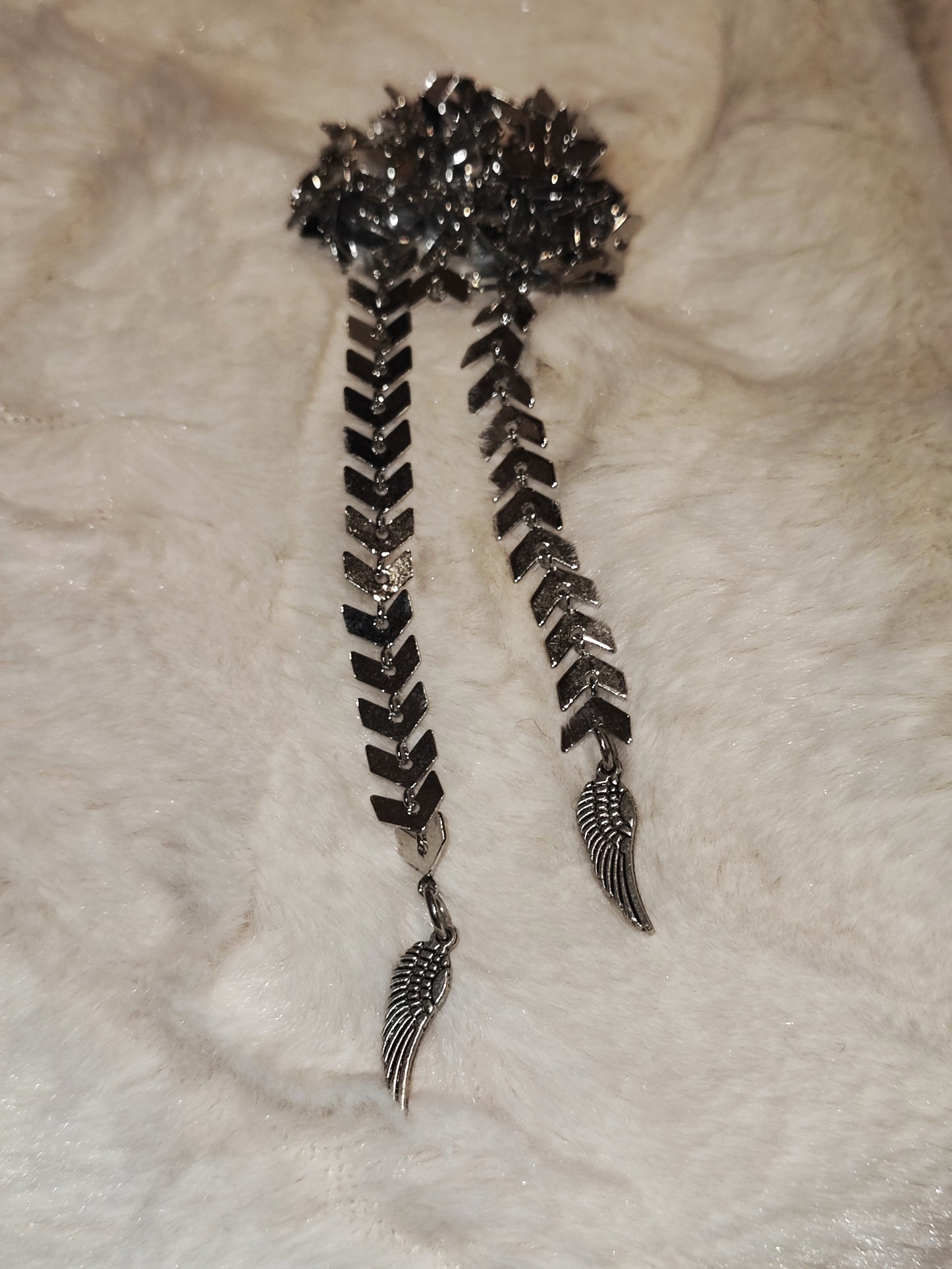 Silver facechain with Angel wings