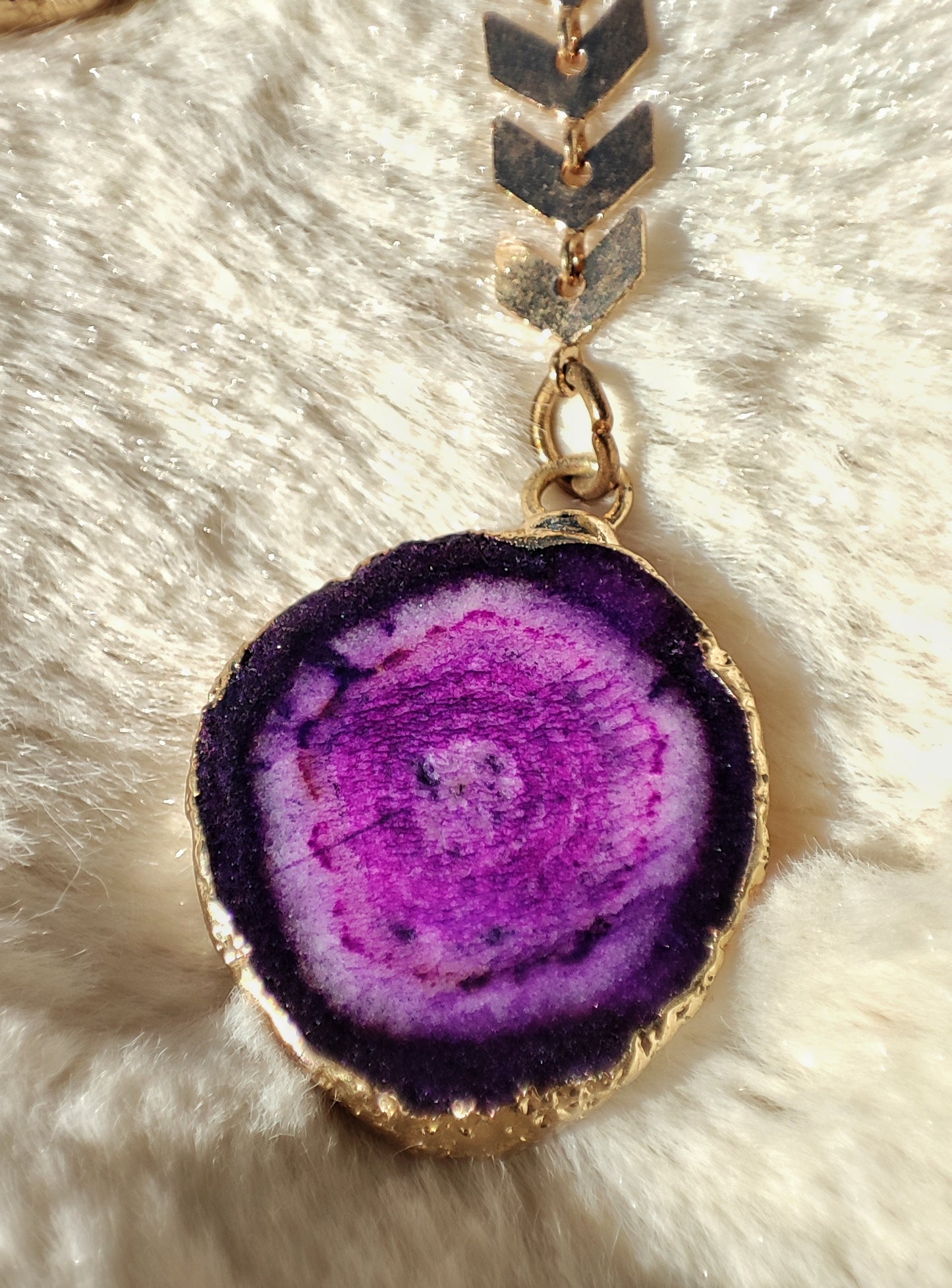 Gold facechain with purple agate