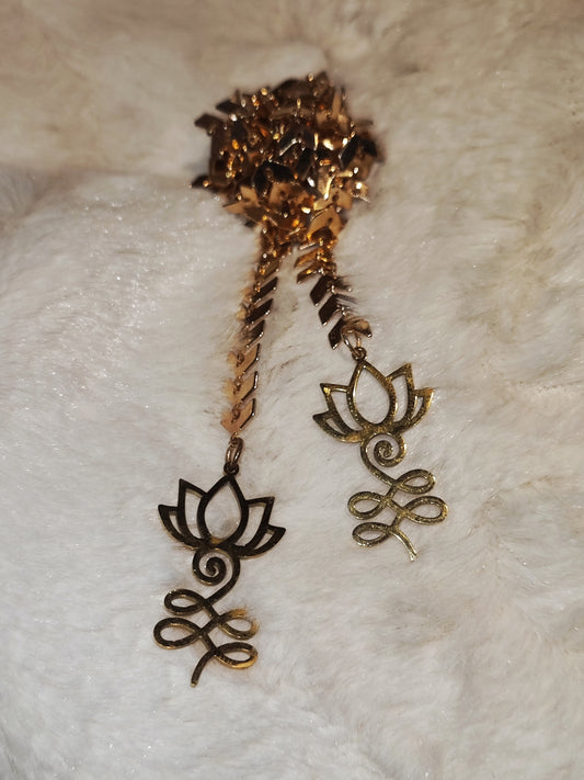 Gold facechain with unalome