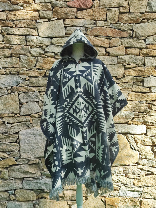Alpaca wool Poncho